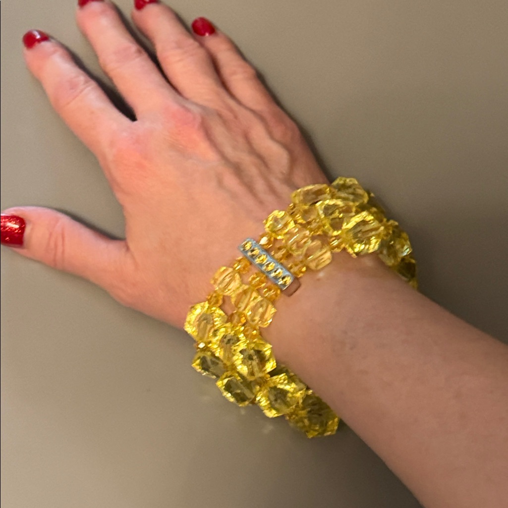 Trina Tarantino Yellow Lucite Stretch Beaded Bracelet 85$